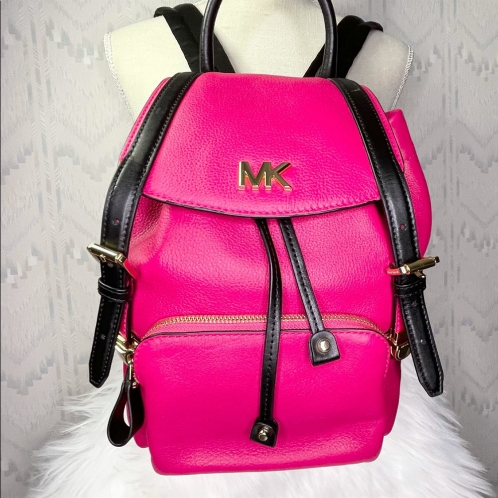 🦋Michael Kors Hot Pink and Black Backpack Women’s